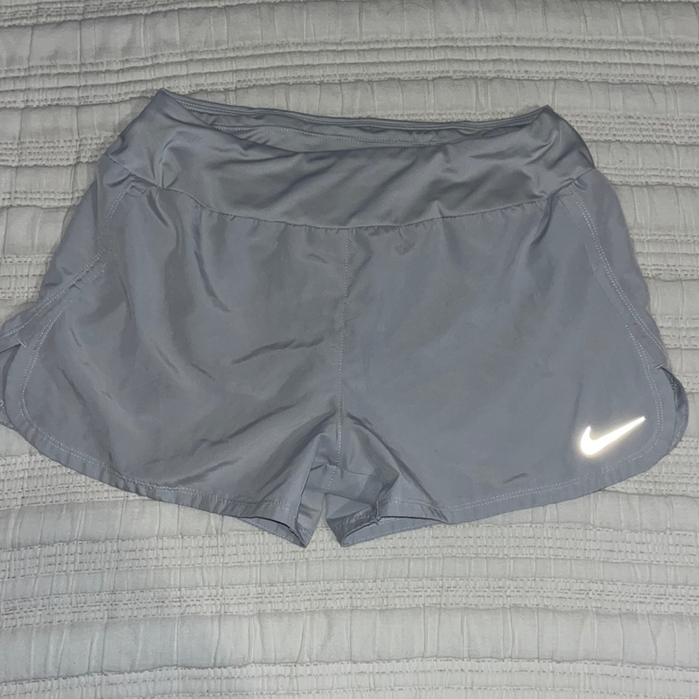 grey nike athletic shorts